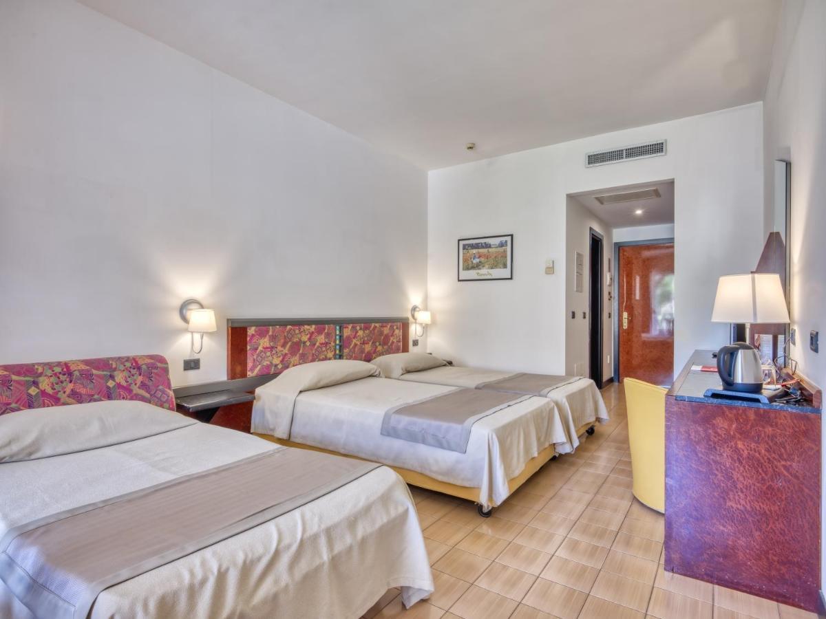 Hotel Olimpo Le Terrazze Letojanni Luaran gambar