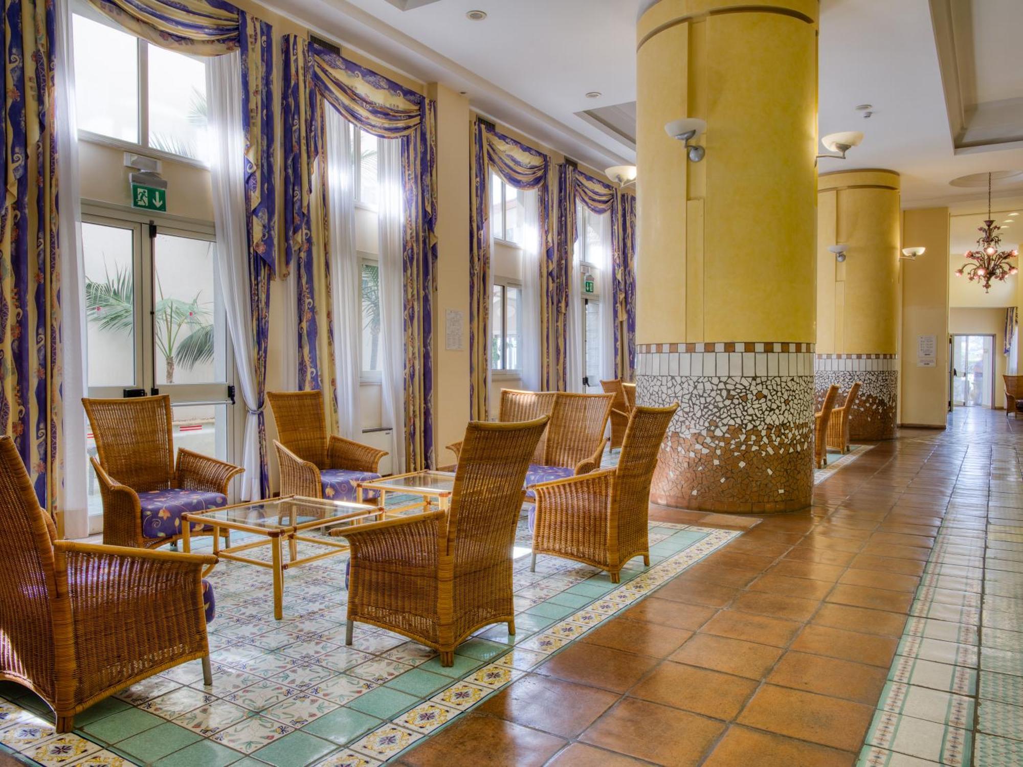 Hotel Olimpo Le Terrazze Letojanni Luaran gambar