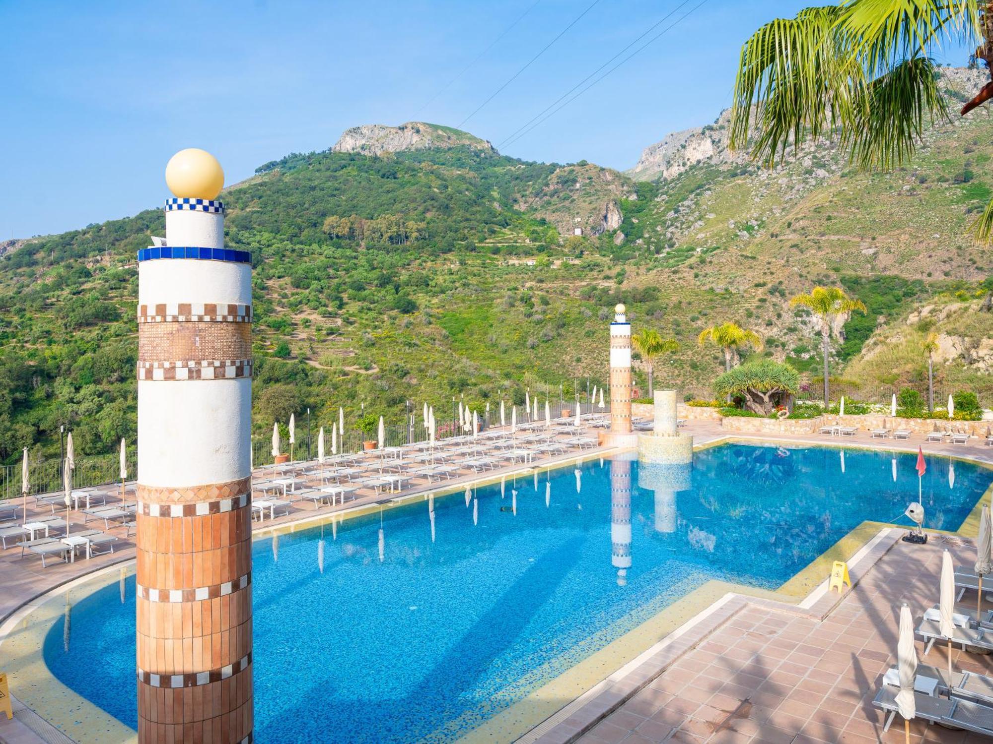 Hotel Olimpo Le Terrazze Letojanni Luaran gambar