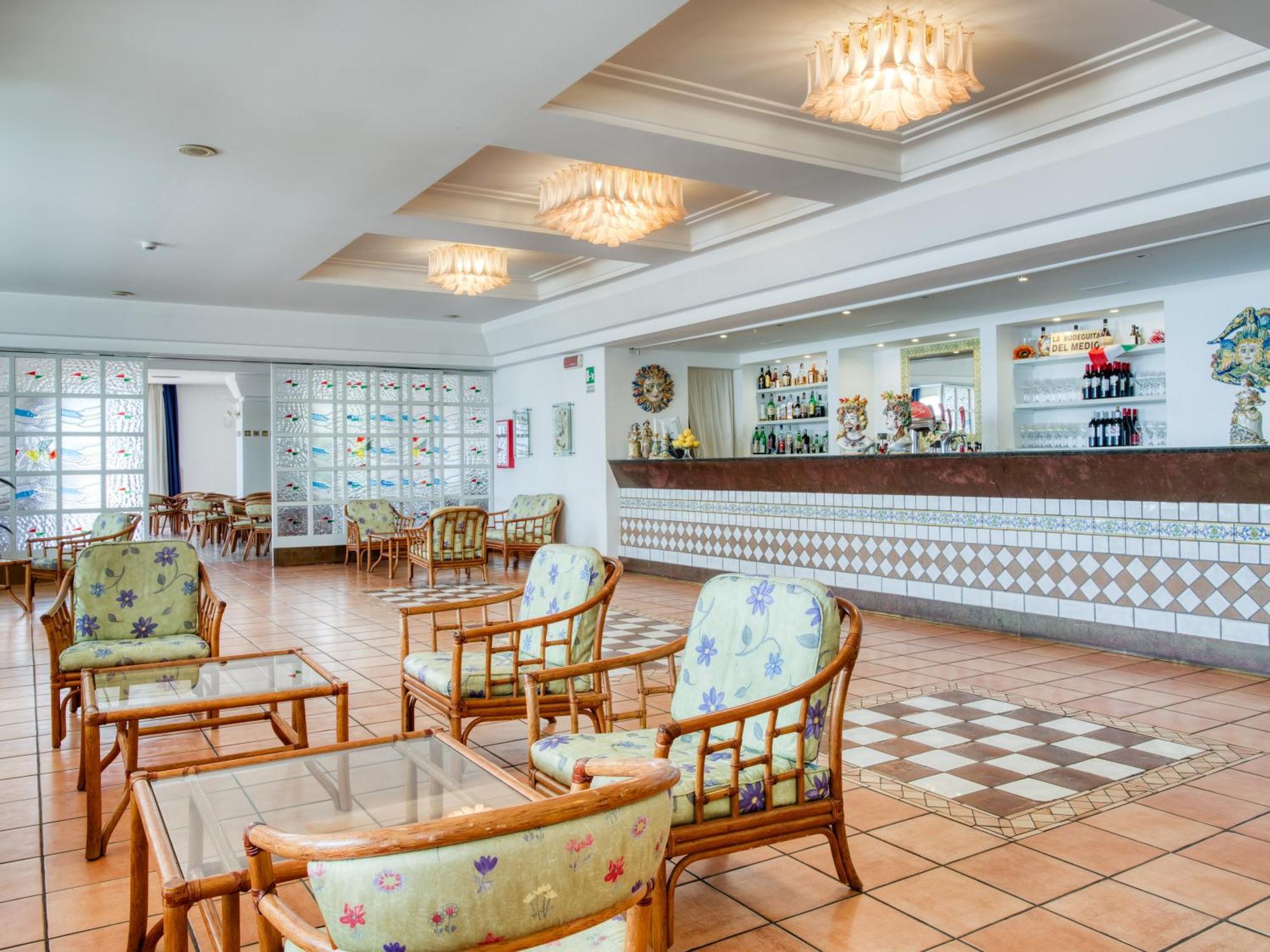 Hotel Olimpo Le Terrazze Letojanni Luaran gambar