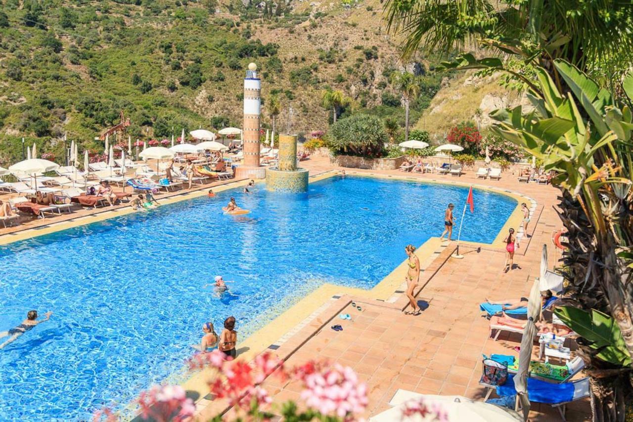 Hotel Olimpo Le Terrazze Letojanni Luaran gambar