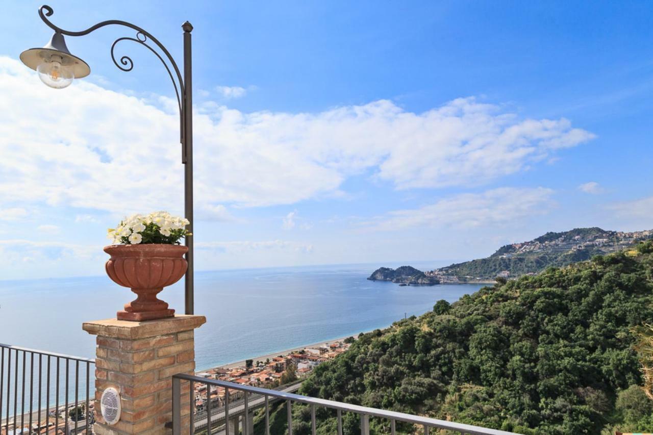 Hotel Olimpo Le Terrazze Letojanni Luaran gambar