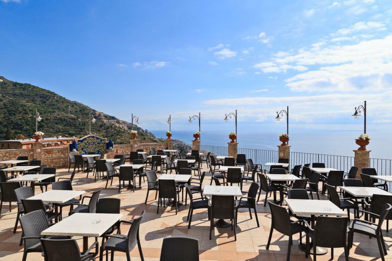 Hotel Olimpo Le Terrazze Letojanni Luaran gambar